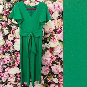 Tahari ASL Green Cropped Jumpsuit Size 6